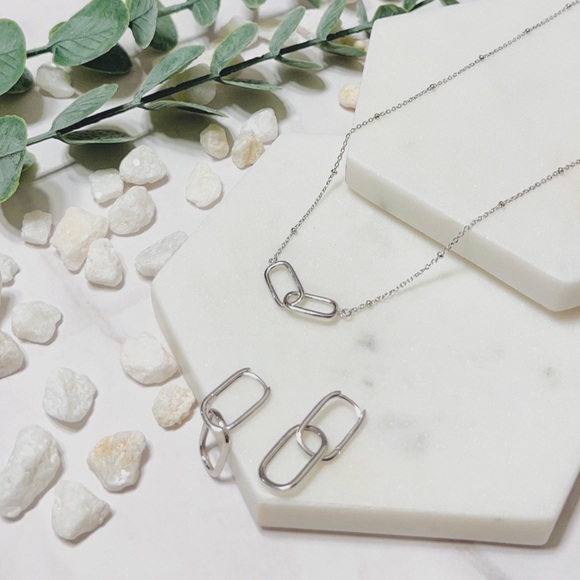 Silver Dangle Cable Link Earrings - Picture 4 of 6